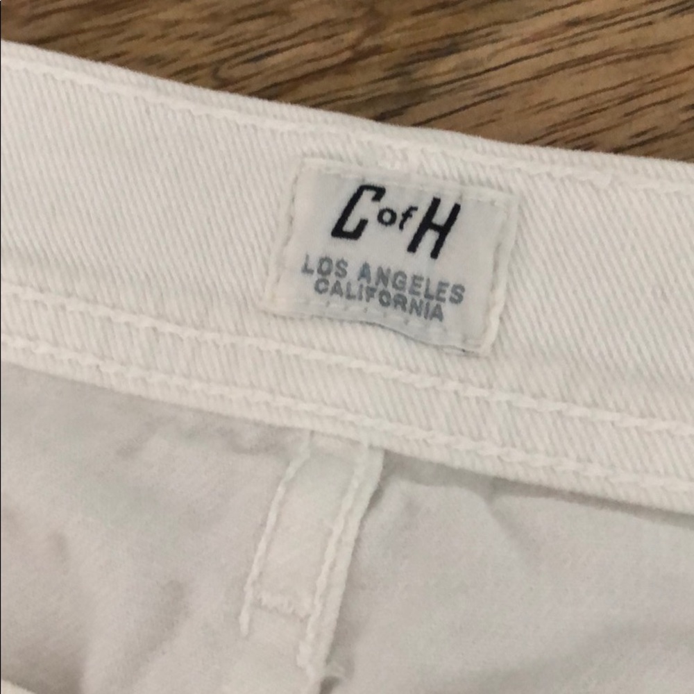 White cropped jean